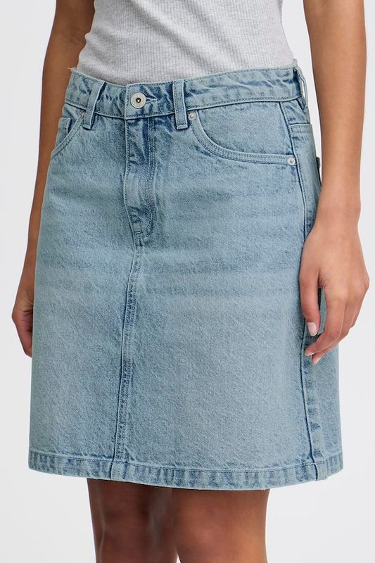 Aveny Skirt