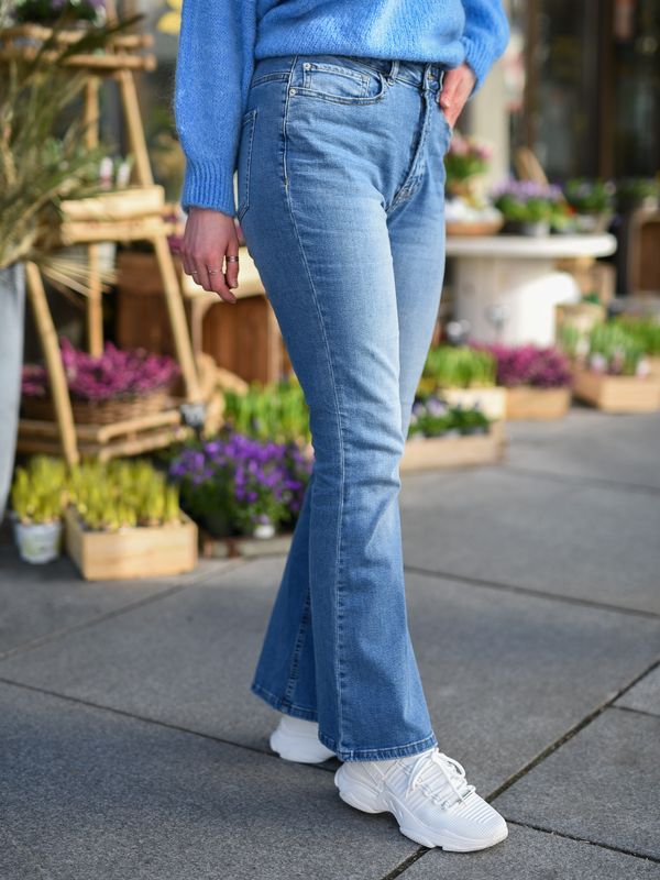 Twiggy Flared High Waist Jeans