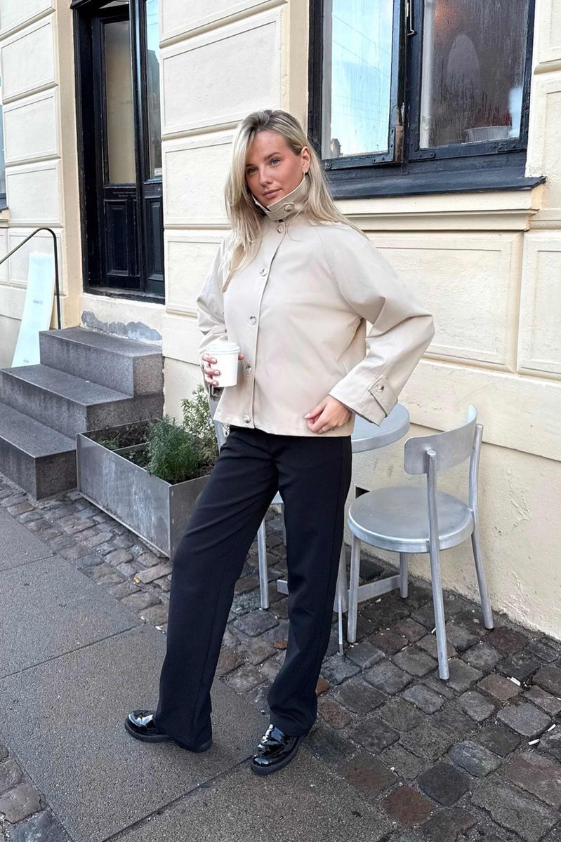 Ava Short Trenchcoat