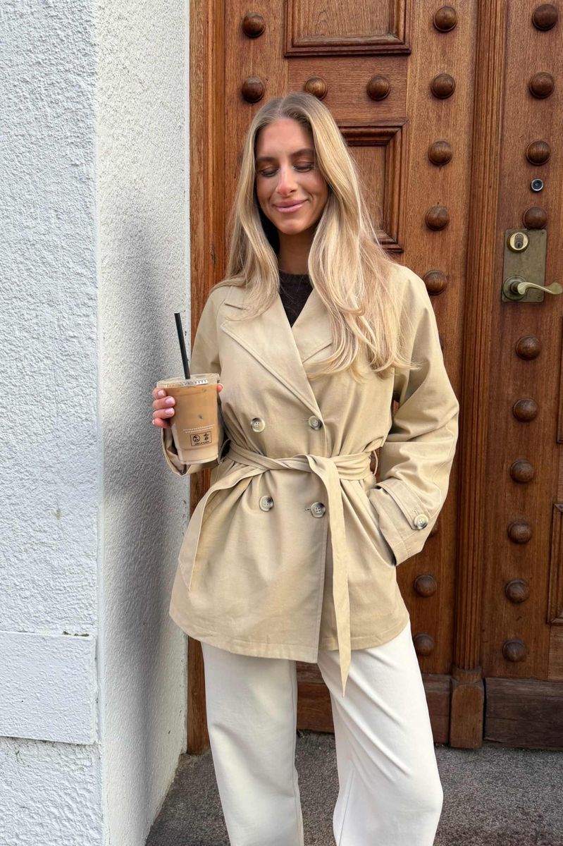 Beate Trenchcoat