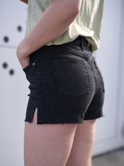 Hovedbilde Raw Hem Slit Denim Shorts