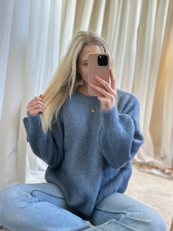 Marita Longsleeve